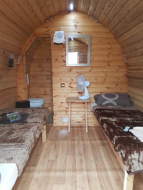 Suitehuts @ Silverstone Exteriör bild