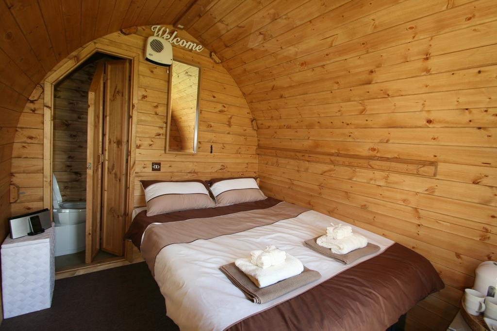 Suitehuts @ Silverstone Exteriör bild