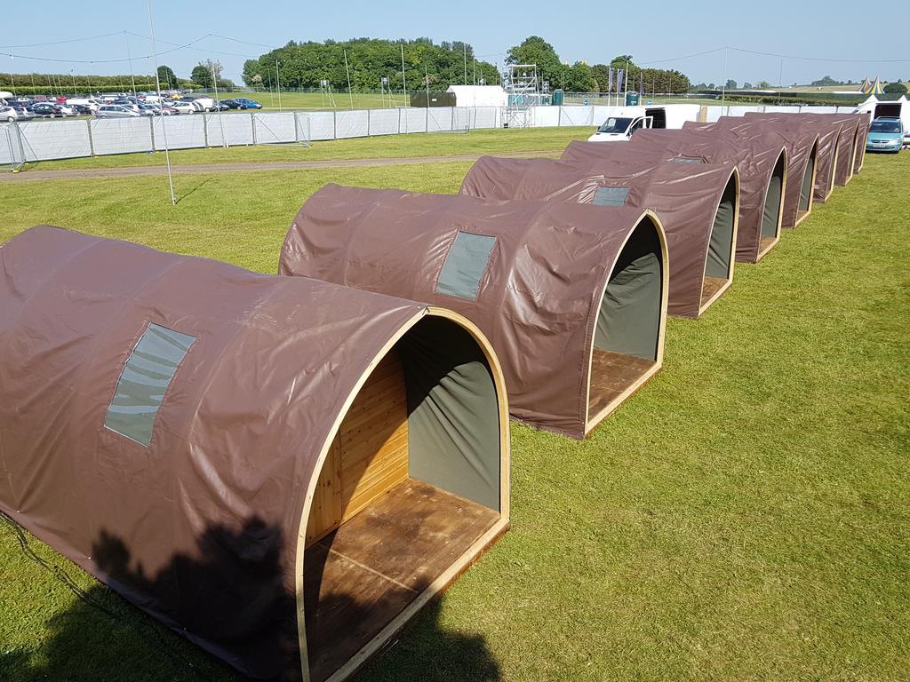 Suitehuts @ Silverstone Exteriör bild