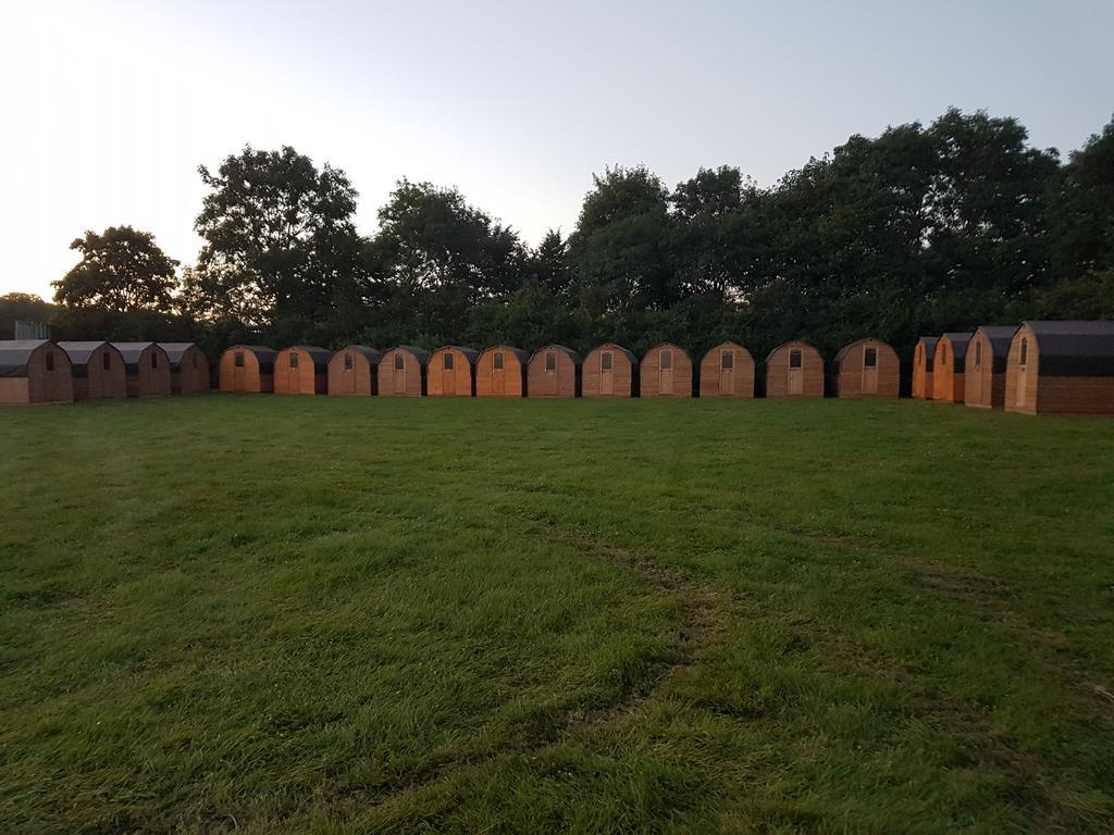 Suitehuts @ Silverstone Exteriör bild